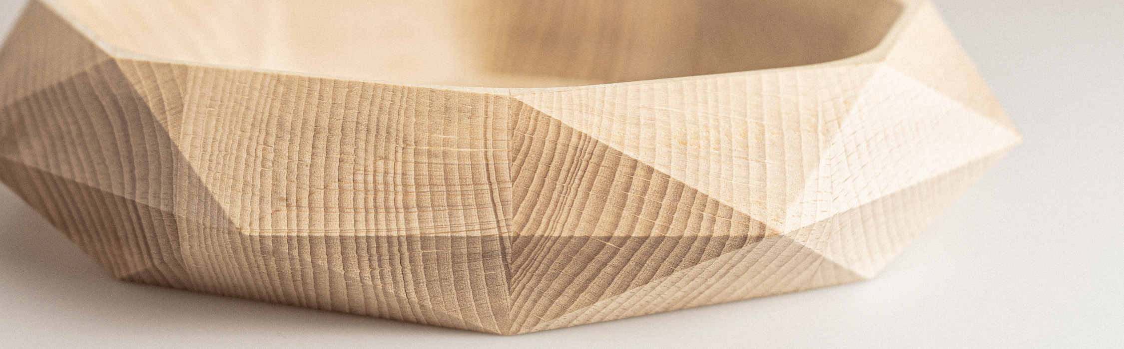 Gli oggetti in legno: arredare in modo naturale e sostenibile - Leonardi  Wood